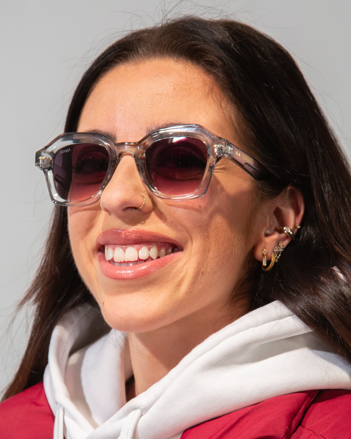 Lunettes de soleil dégradées gris et verres violets – Mama Sylvia