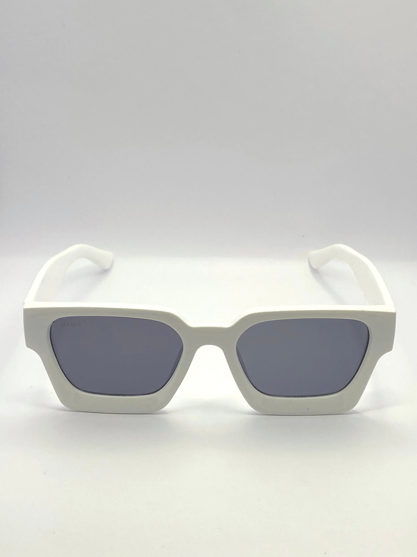 Lunettes de soleil blanches – Mama Afeni Blanc
