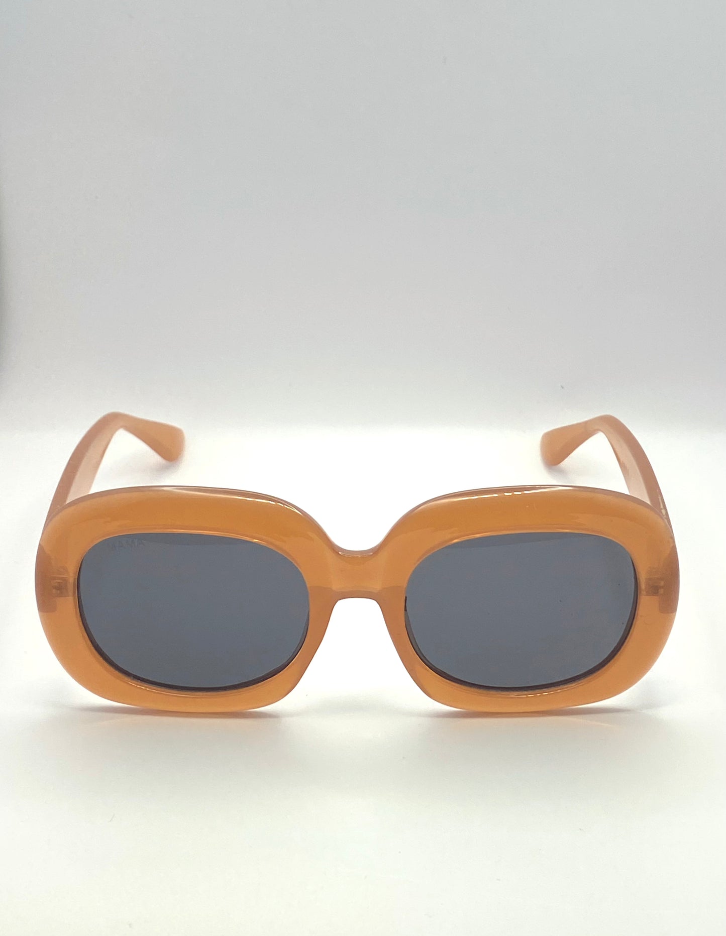 Lunettes de soleil femme cuivrées et verres noirs – Mama Lady