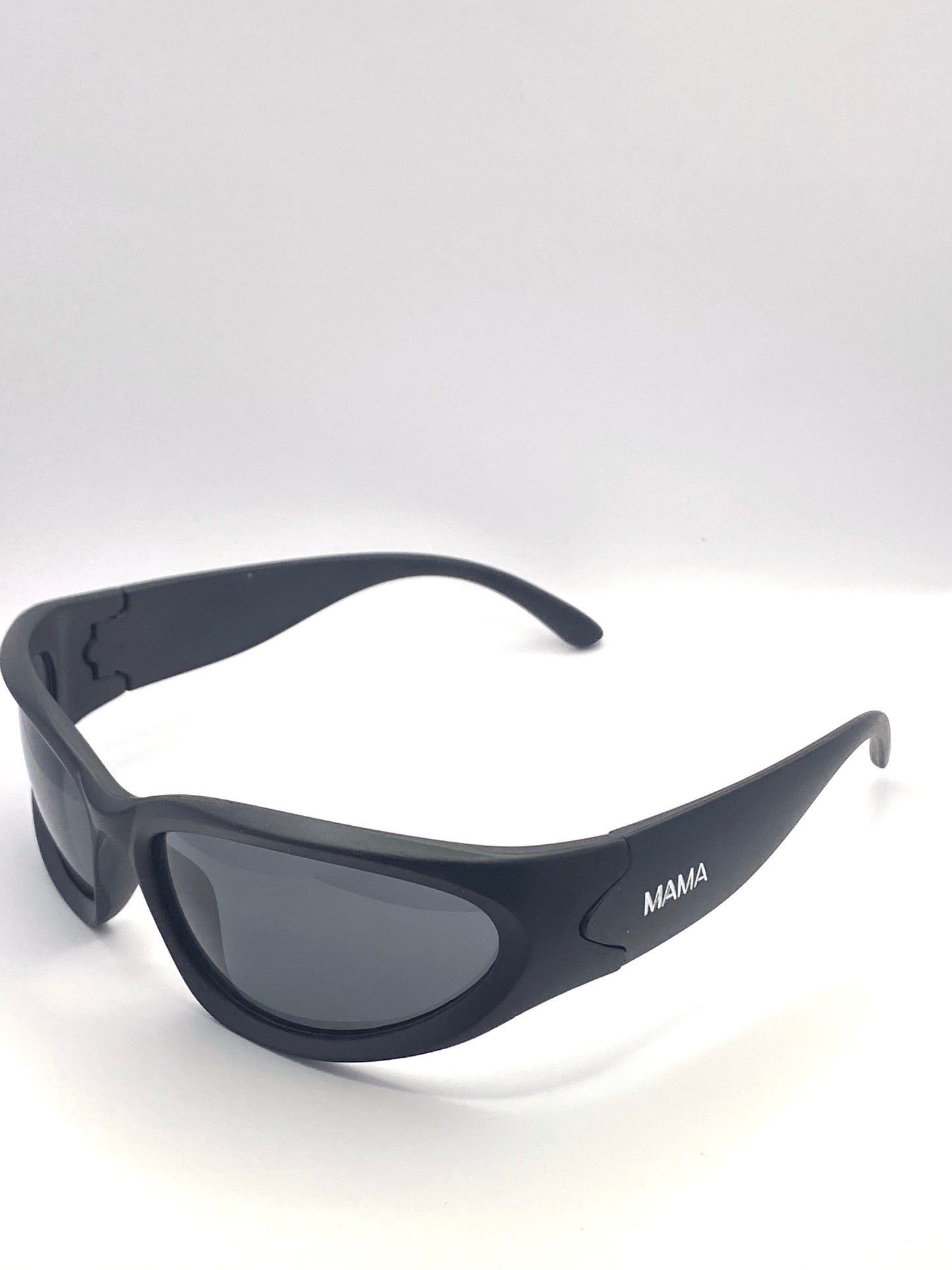 Lunettes de soleil noires unisexe – Mama Amanda