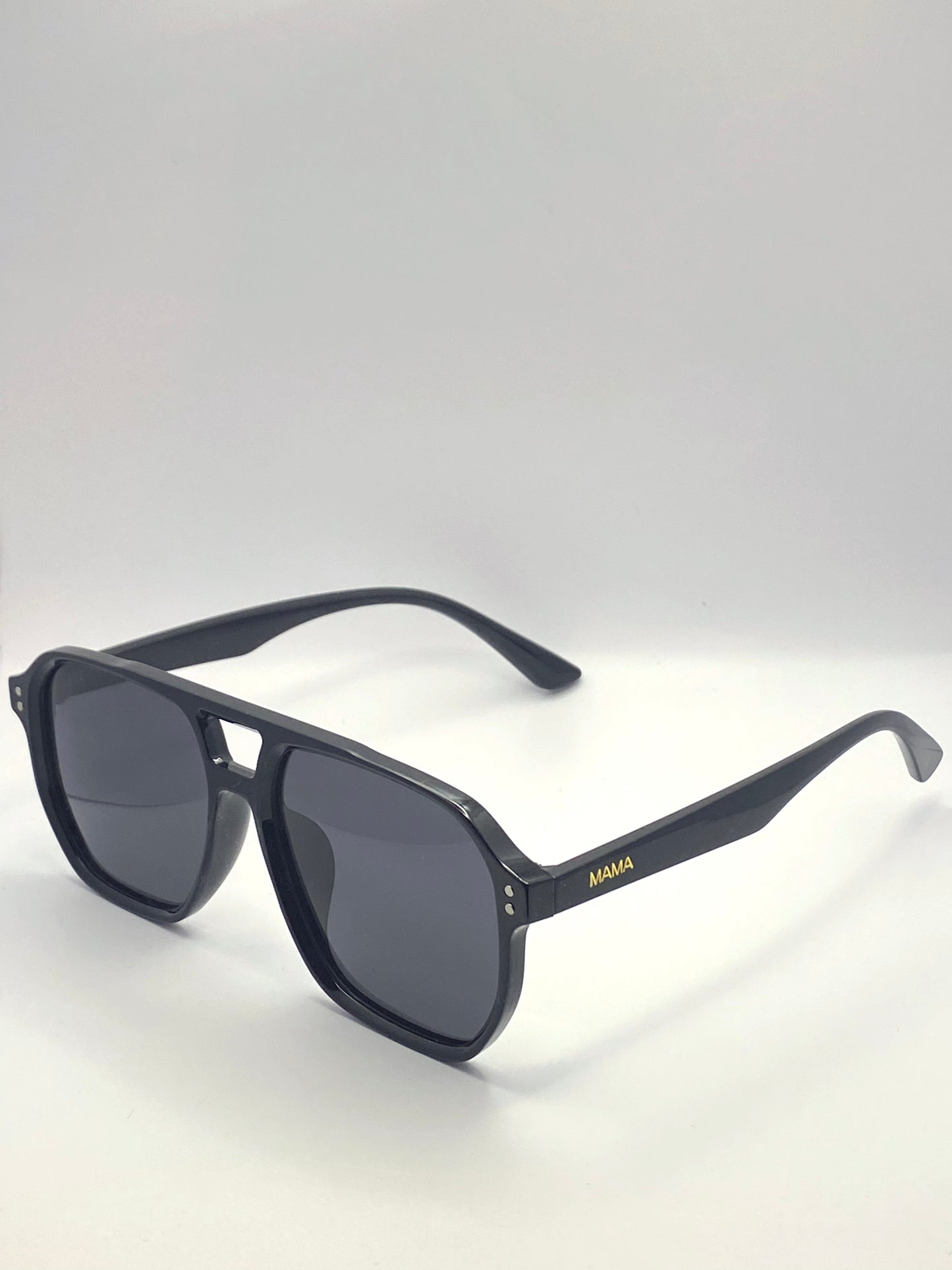 Lunettes de soleil femme premium – MAMA Cersei monture noire élégante