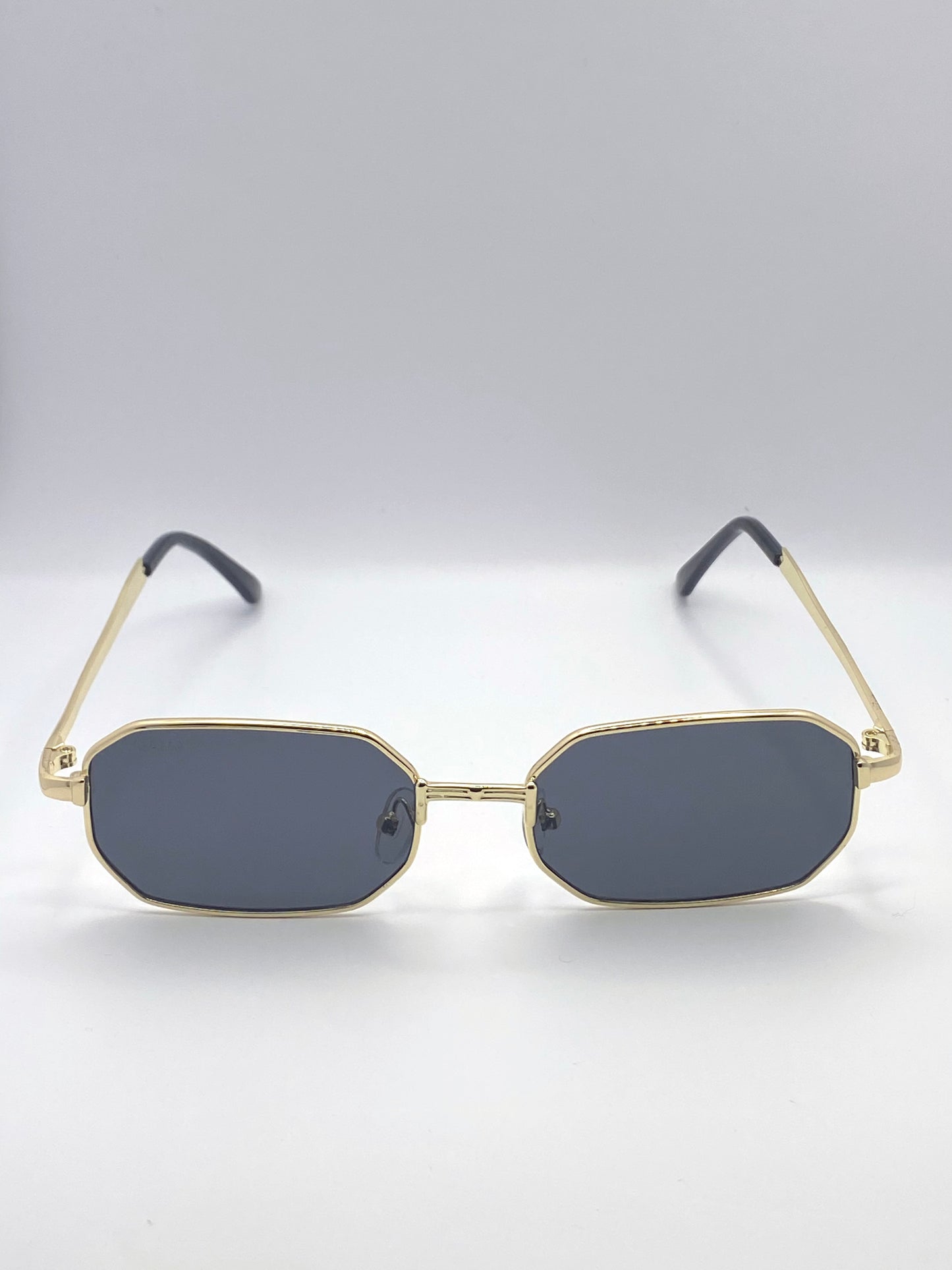 Lunettes de soleil dorées verres noirs – Mama Pupetta