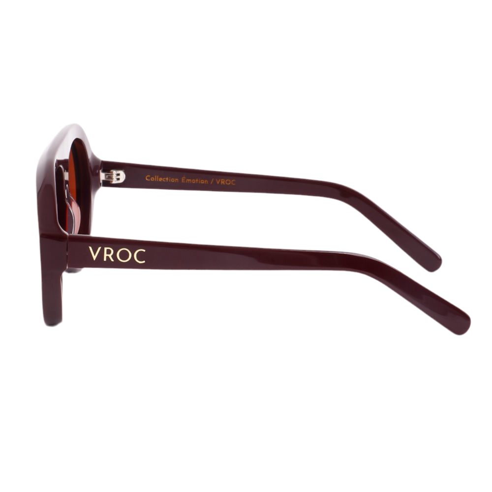 Photo des Lunettes de soleil bordeaux profond aux reflets intenses de la marque VROC. 