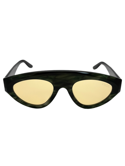 Lunettes de soleil en acétate haut de gamme de la marque VROC en acétate vert tortoise et Ambre Matinal