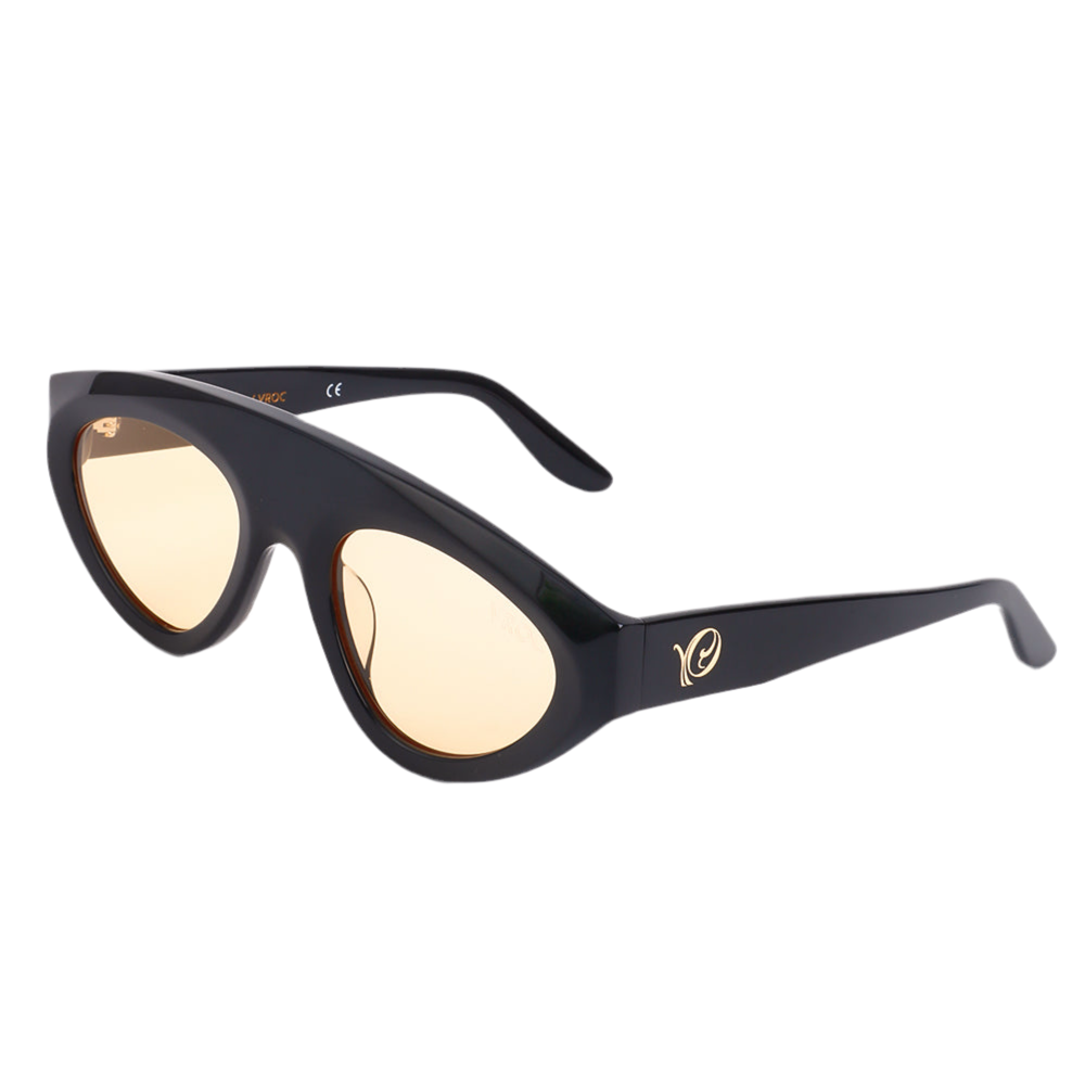 Photo des Lunettes de soleil noires aux verres subtilement teintés de tons chauds de la marque VROC. 