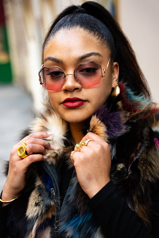 Lunettes de soleil VROC Mama Cookie Lyon – monture dorée, verres dégradés rose bleu, style glamour unisex.
